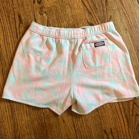 Vineyard Vines Pull-on Shorts Size XL - Picture 3 of 4